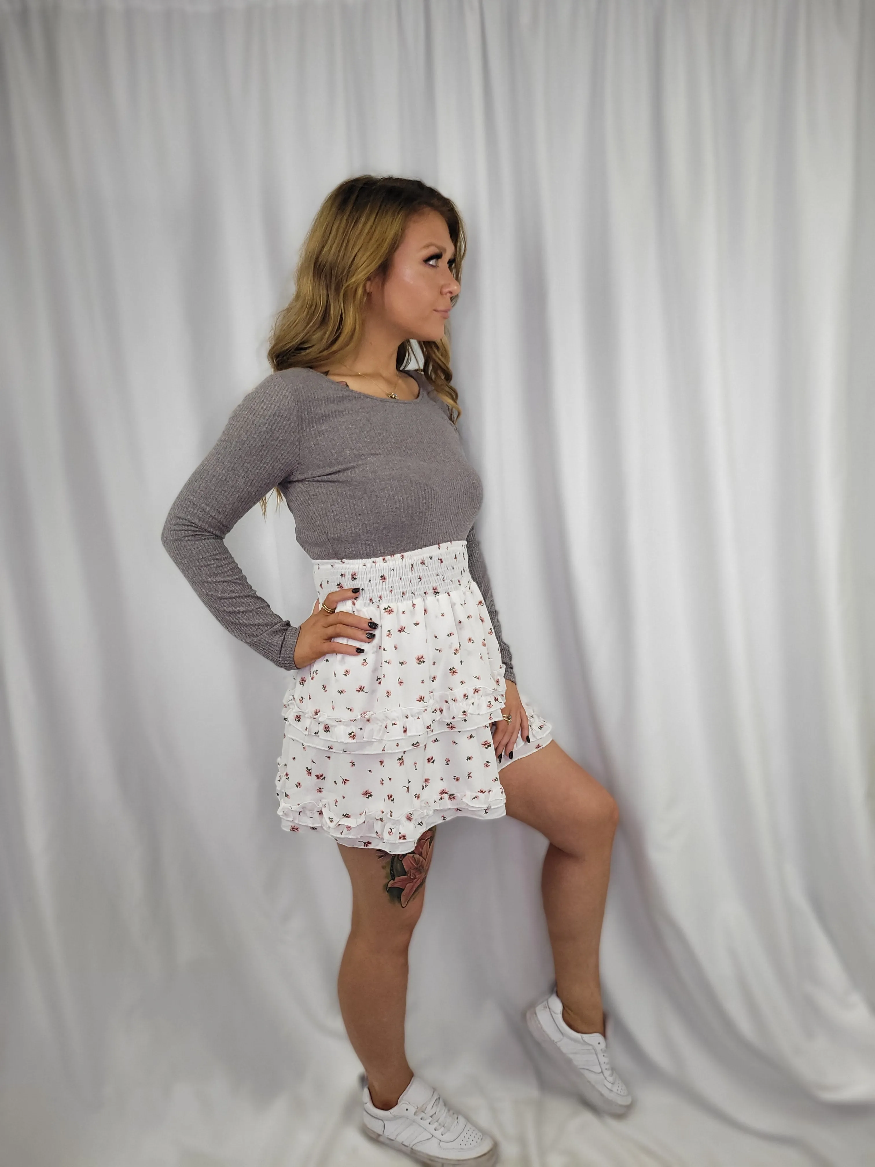 💙 BROOKE White floral Stretch Skirt