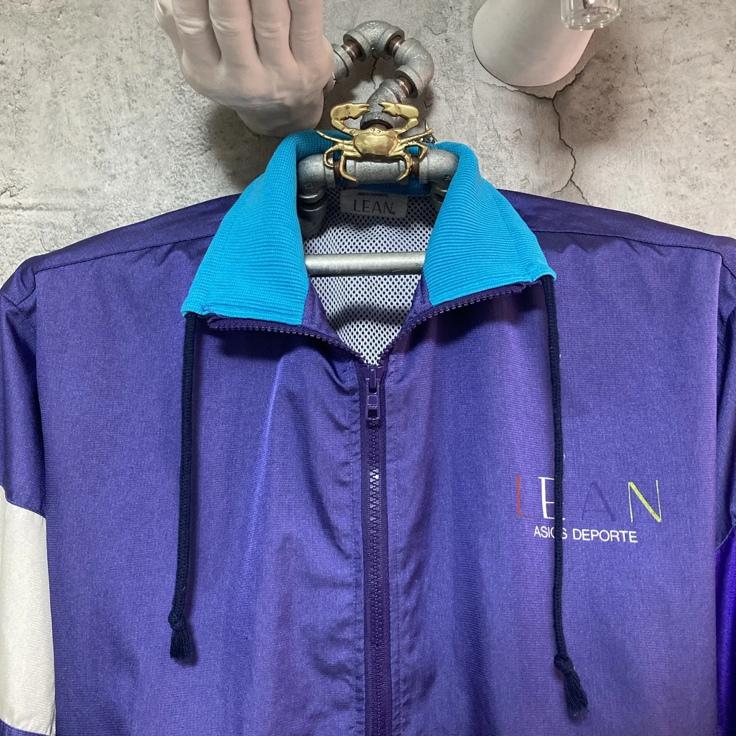 asymmetry design nylon jacket asics lean purple