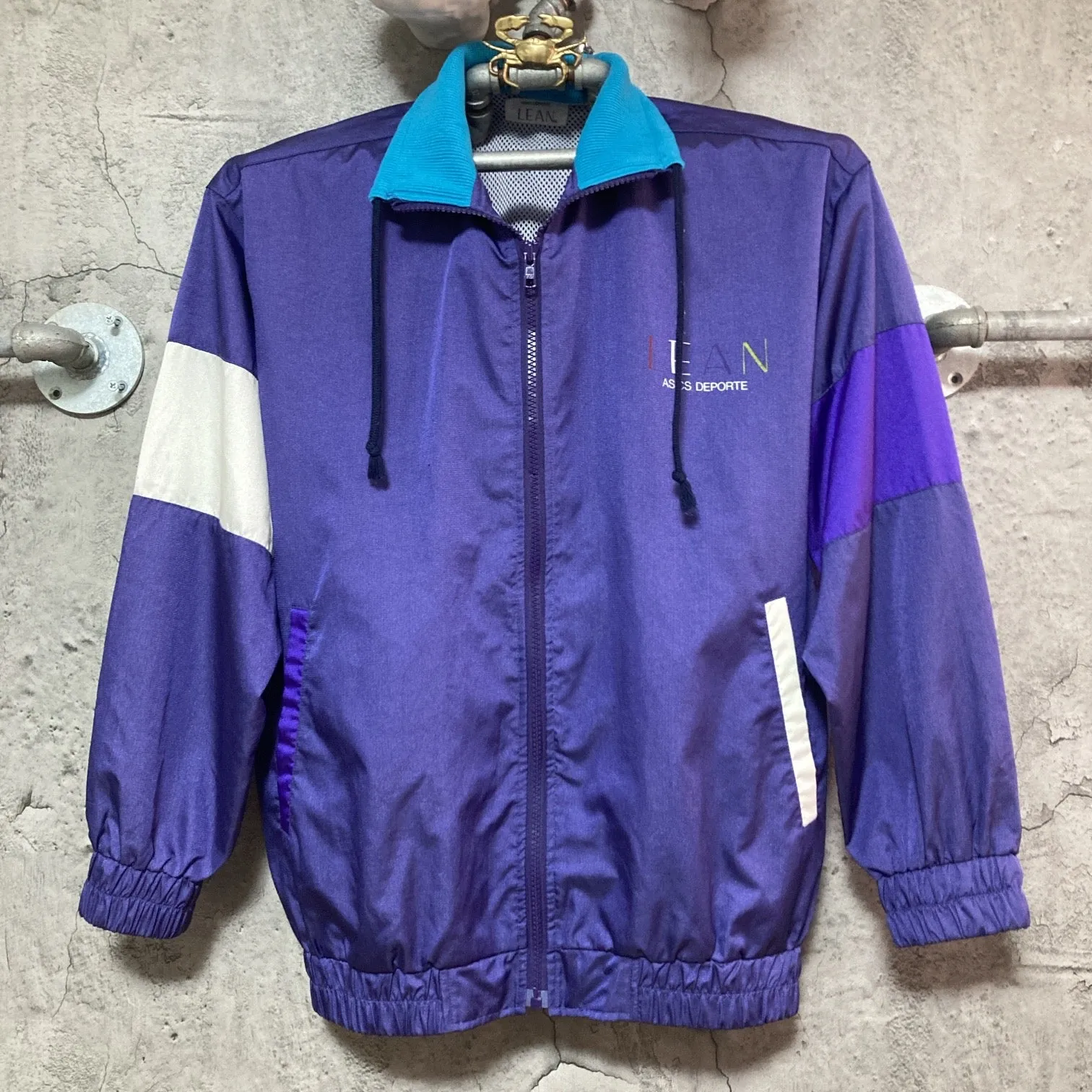 asymmetry design nylon jacket asics lean purple