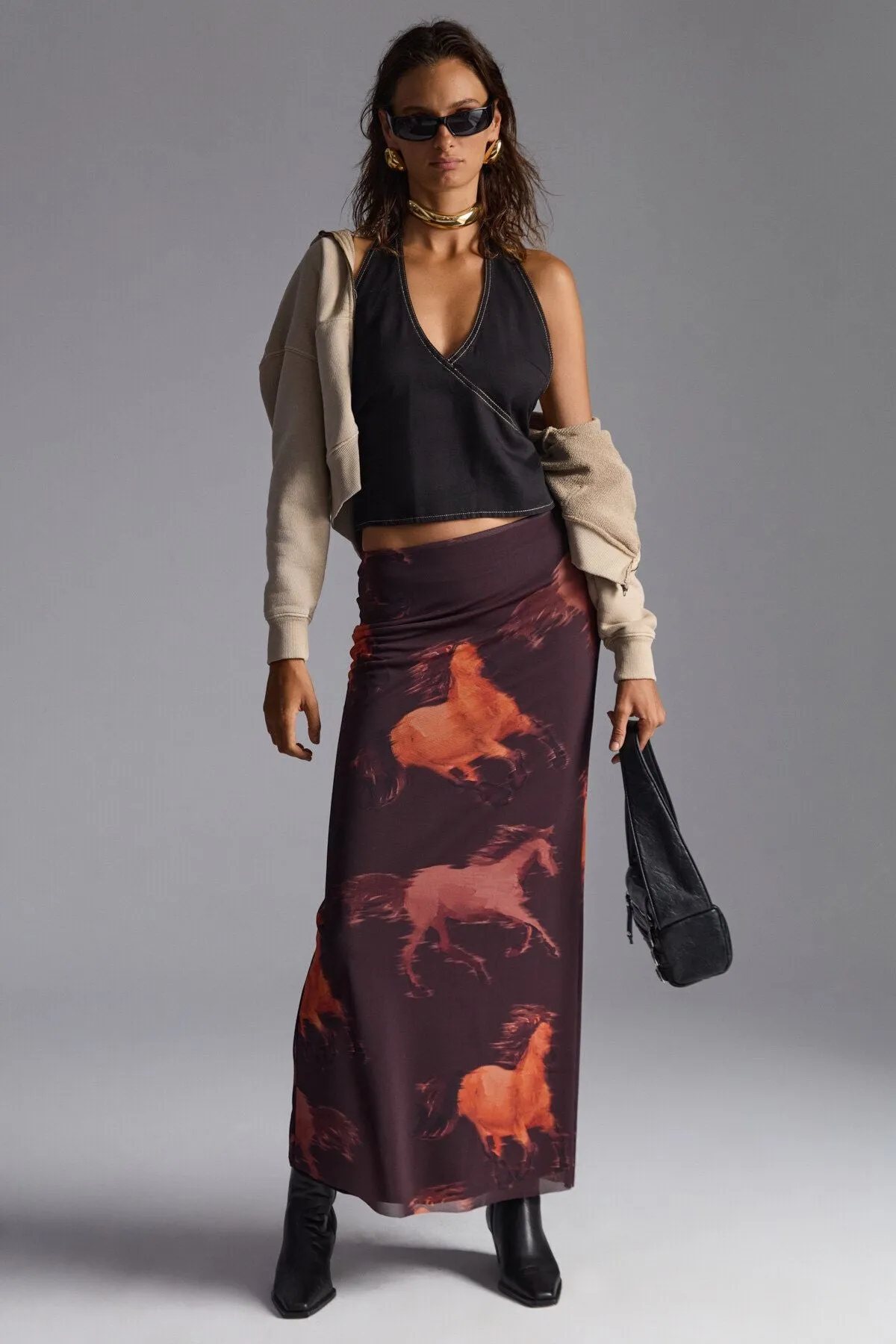 Beulah woman maxi length slim fit waist tulle batik patterned skirt with patterned patterned