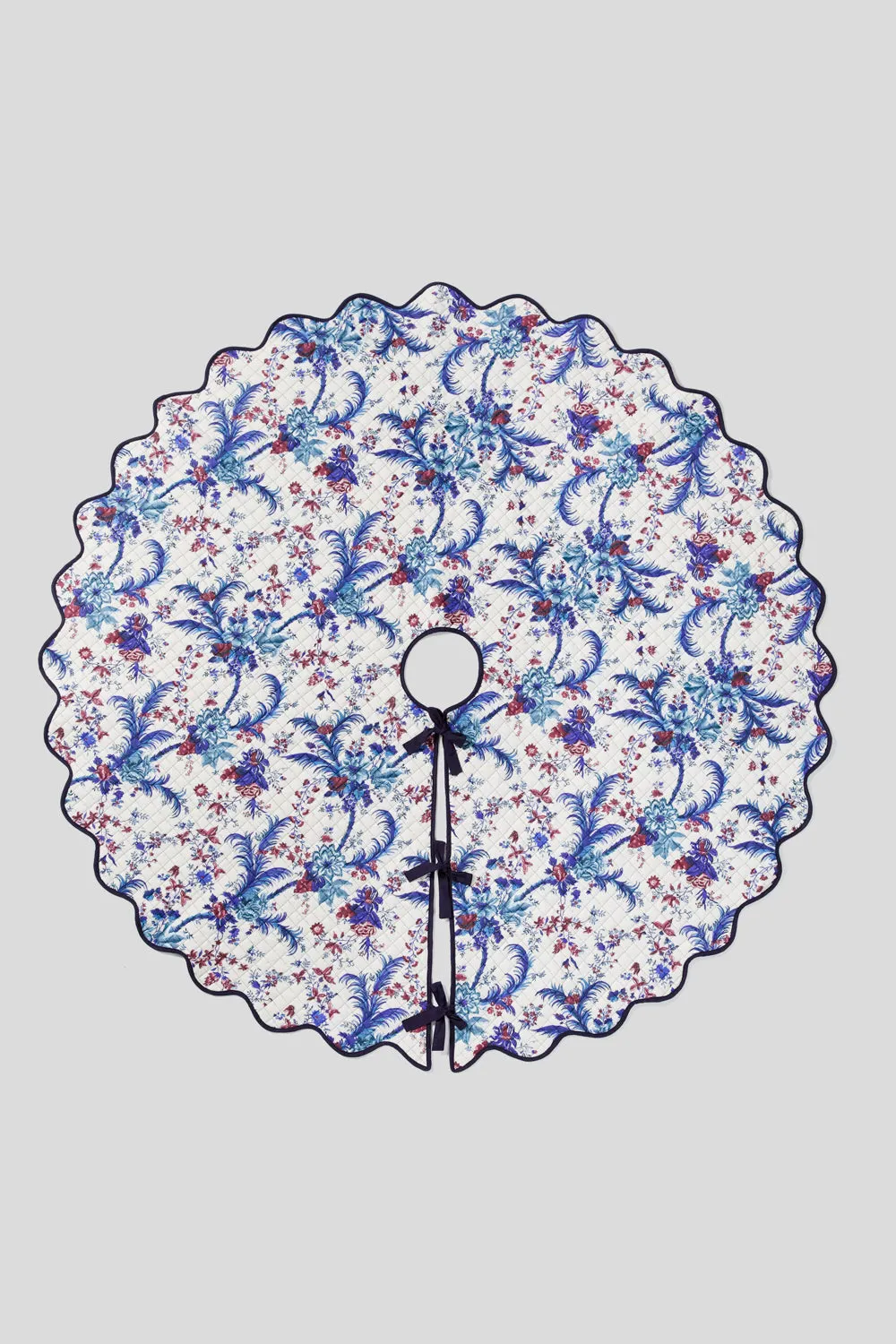Blooming Sapphire Quilted Tree Skirt