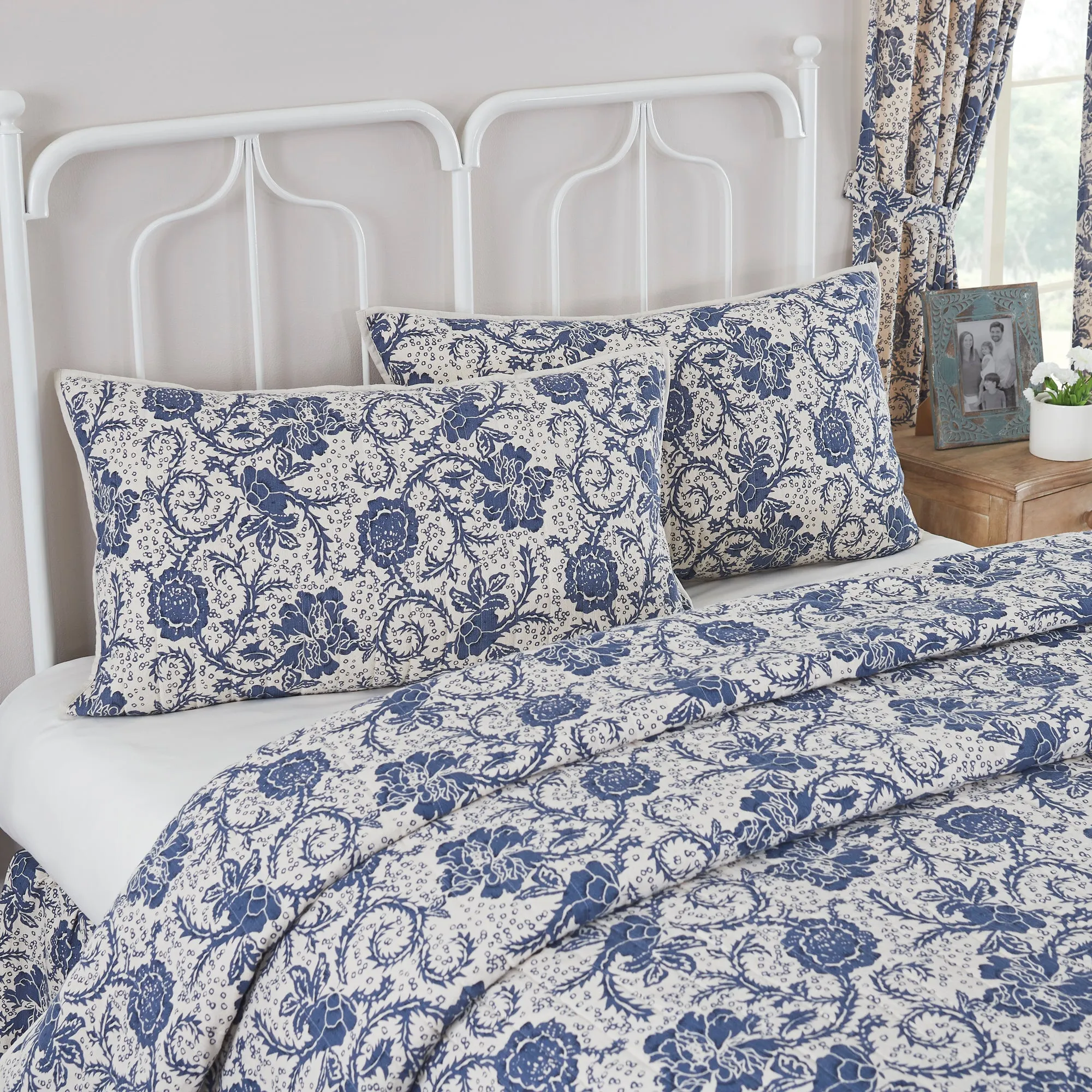 Dorset Navy Floral Quilted King Sham 21x37"