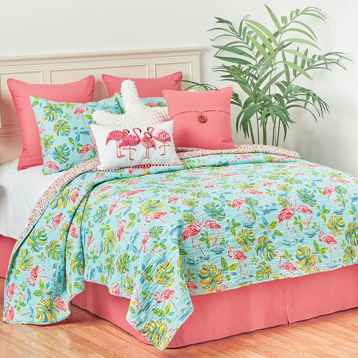 Flamingo Garden Quilt Set