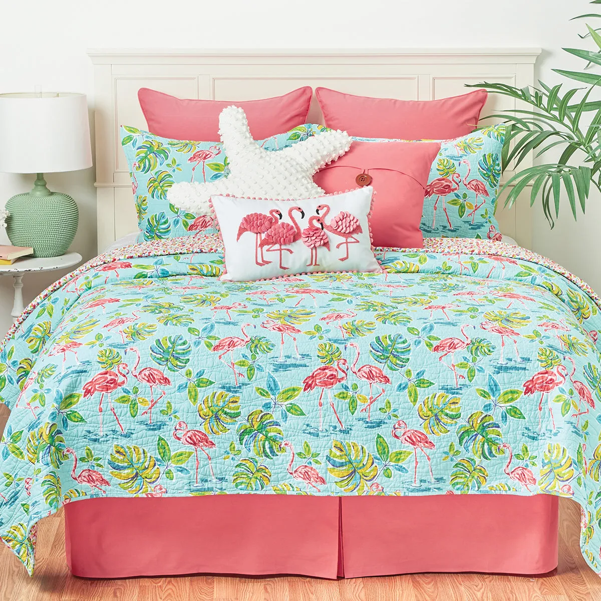 Flamingo Garden Quilt Set