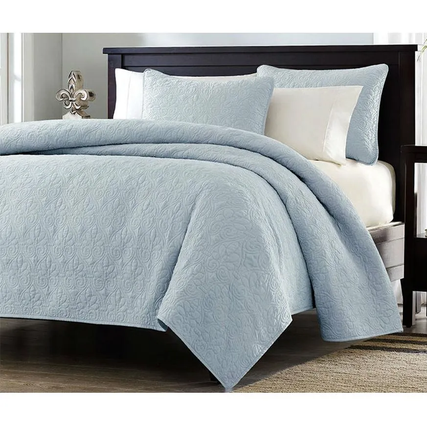 Full - Queen size Quilted Bedspread Coverlet with 2 Shams in Light Blue