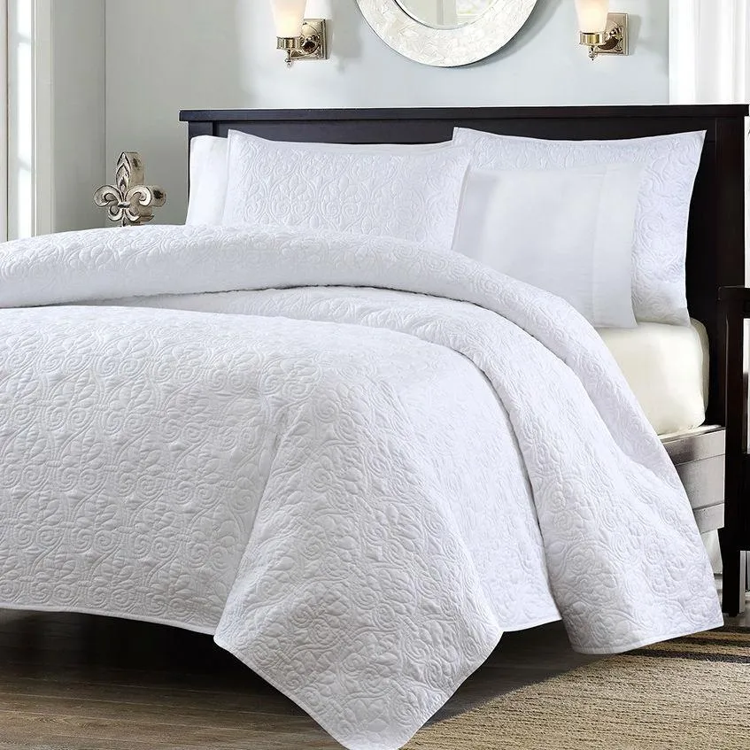 Full - Queen size White Quilted Coverlet Set with 2 Shams with Classic Stitch Pattern