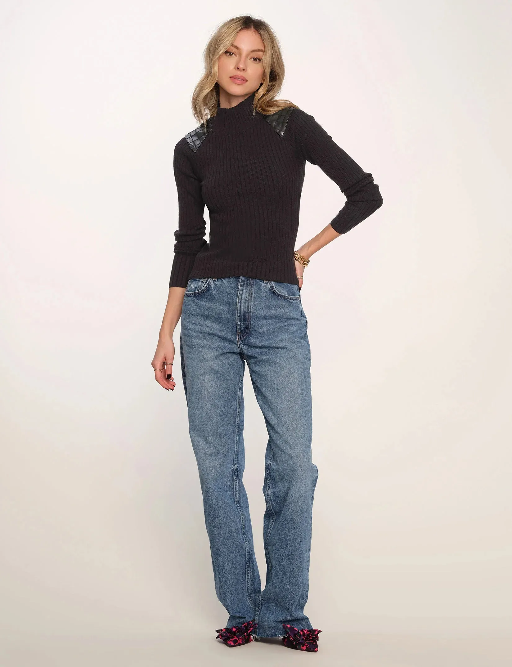 {Heartloom} Kenna Sweater