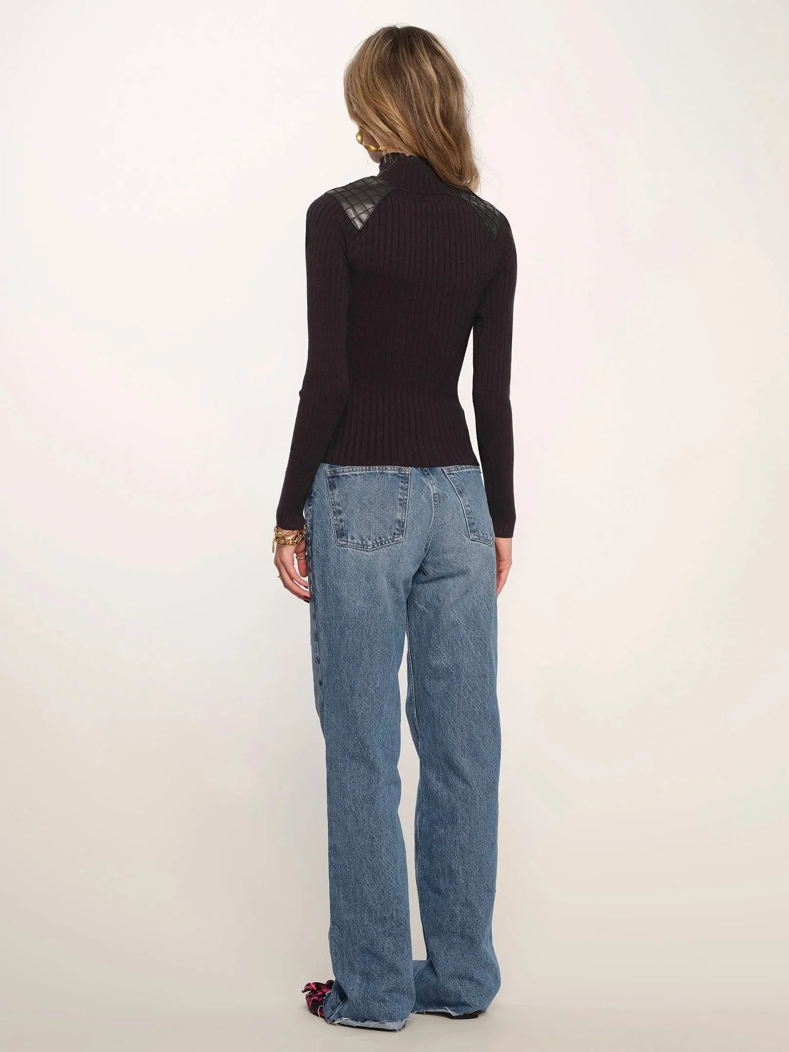 {Heartloom} Kenna Sweater