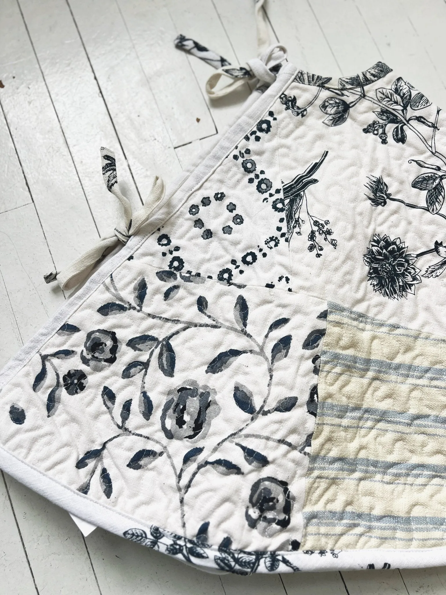 Quilted Patchwork Floral Tree Skirt