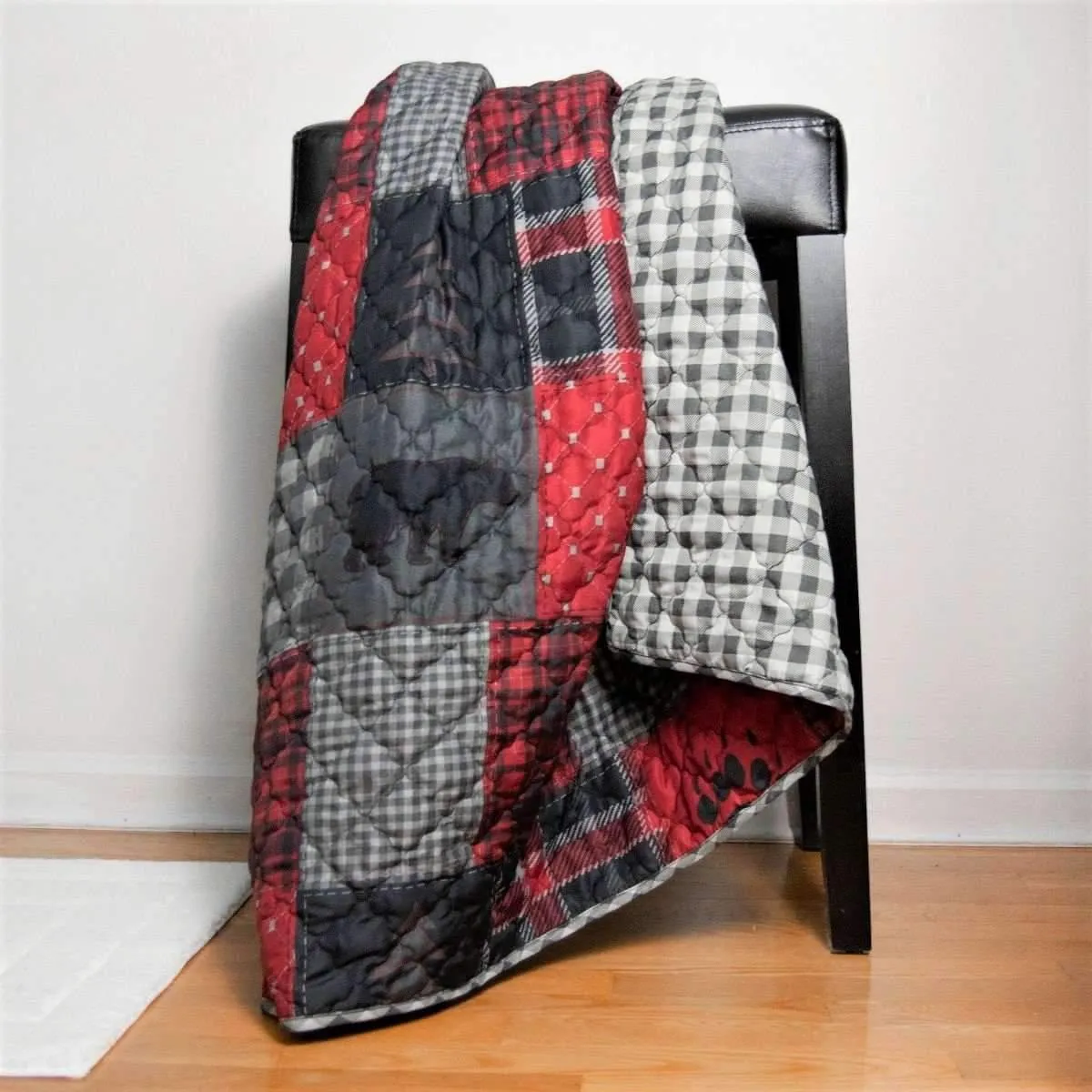 Reversible Red Bear Quilt Set