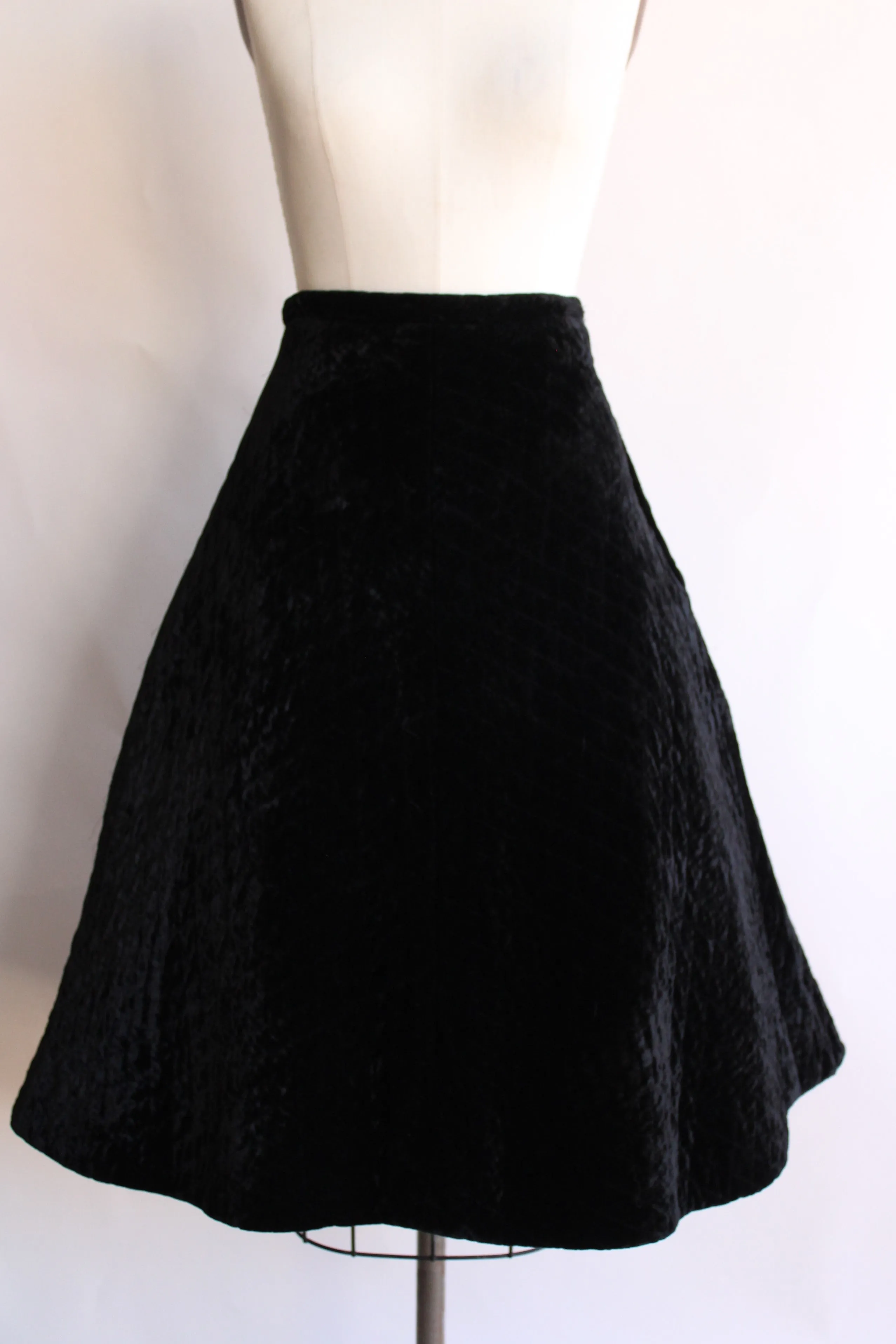Vintage 1950s 1960s Black Velvet Quilted Skirt