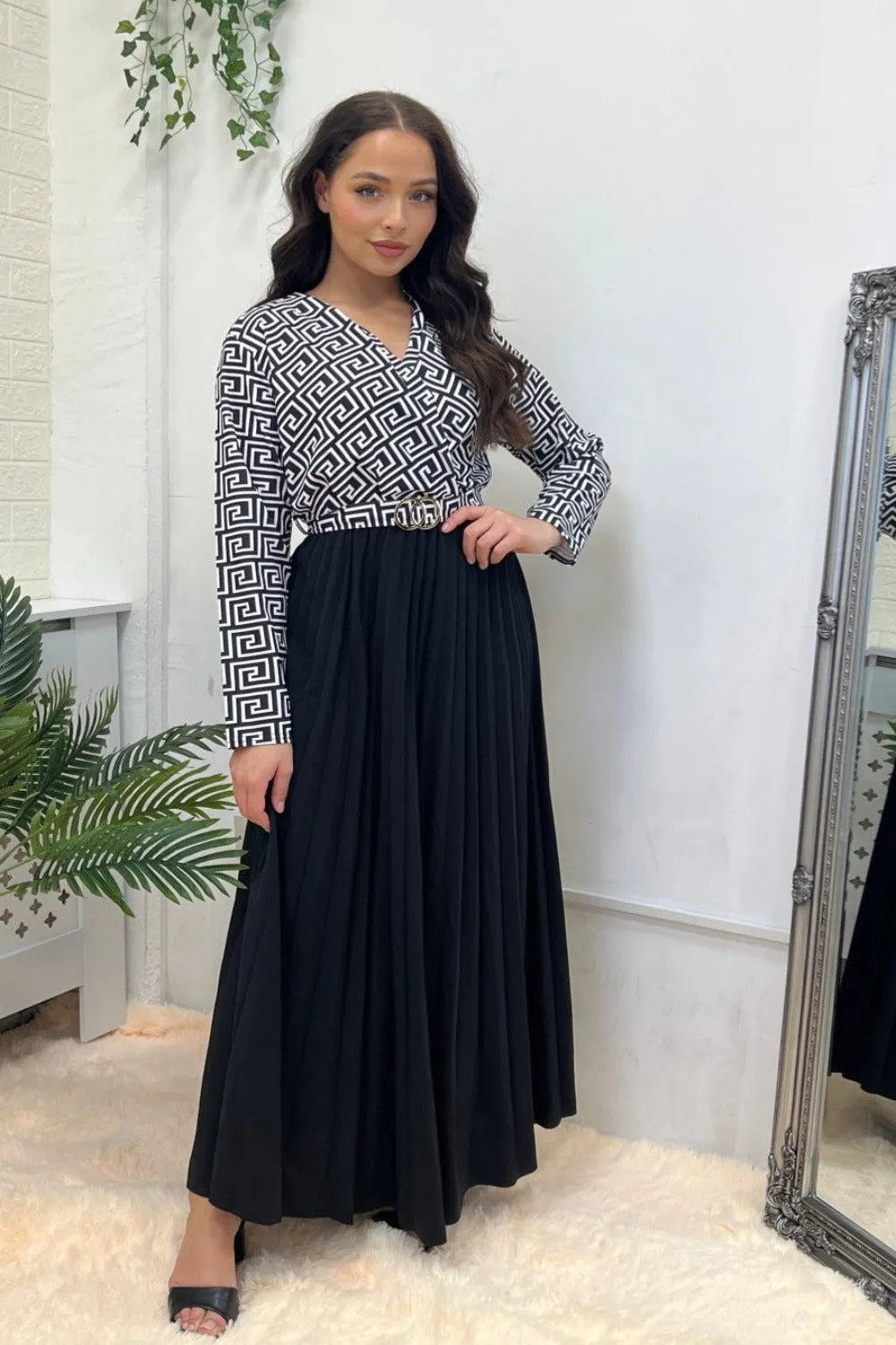 WHITE GREEK KEY PATTERN PLEATED SKIRT MAXI DRESS